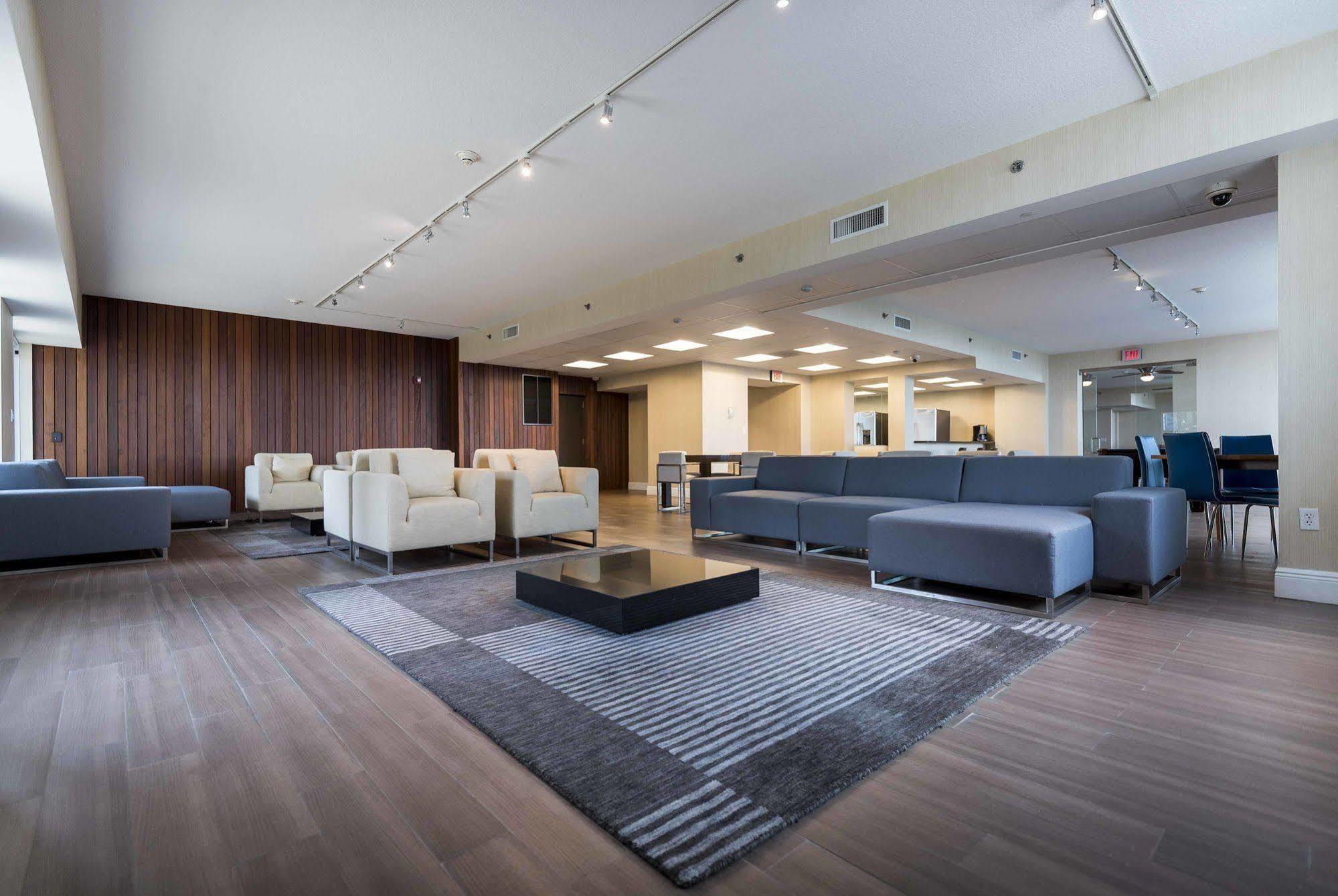 Dharma Home Suites Miami At Brickell Exterior photo