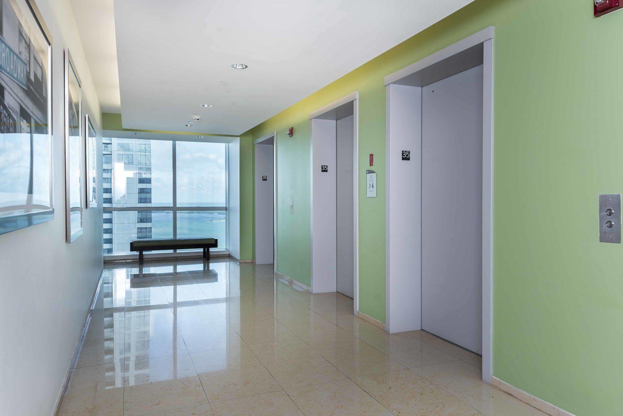 Dharma Home Suites Miami At Brickell Exterior photo